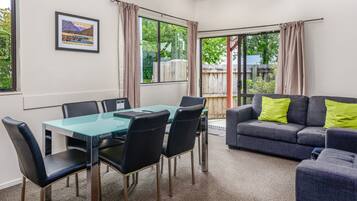 Family Cottage, 2 Bedrooms | Living area