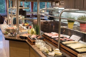 Desayuno buffet incluido todos los días