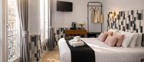 Superior Double Room | Premium bedding, individually decorated, individually furnished, desk