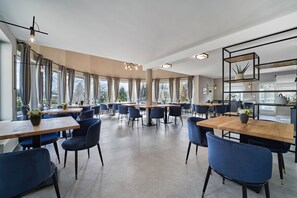 Petit-déjeuner buffet compris tous les jours
