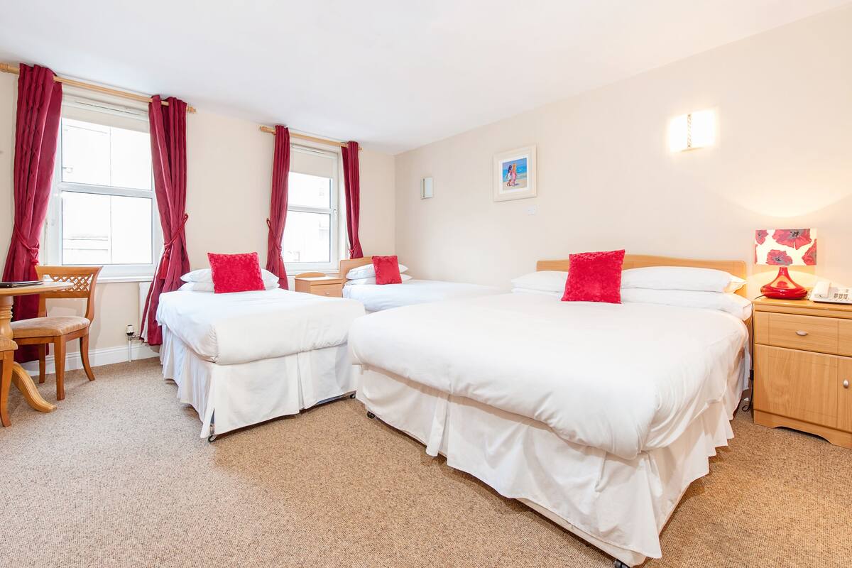 Desk, iron/ironing board, WiFi (free), bed sheets
