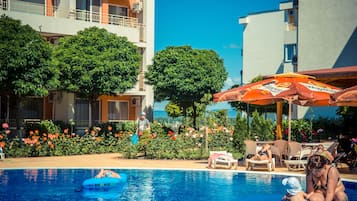 5 albercas al aire libre