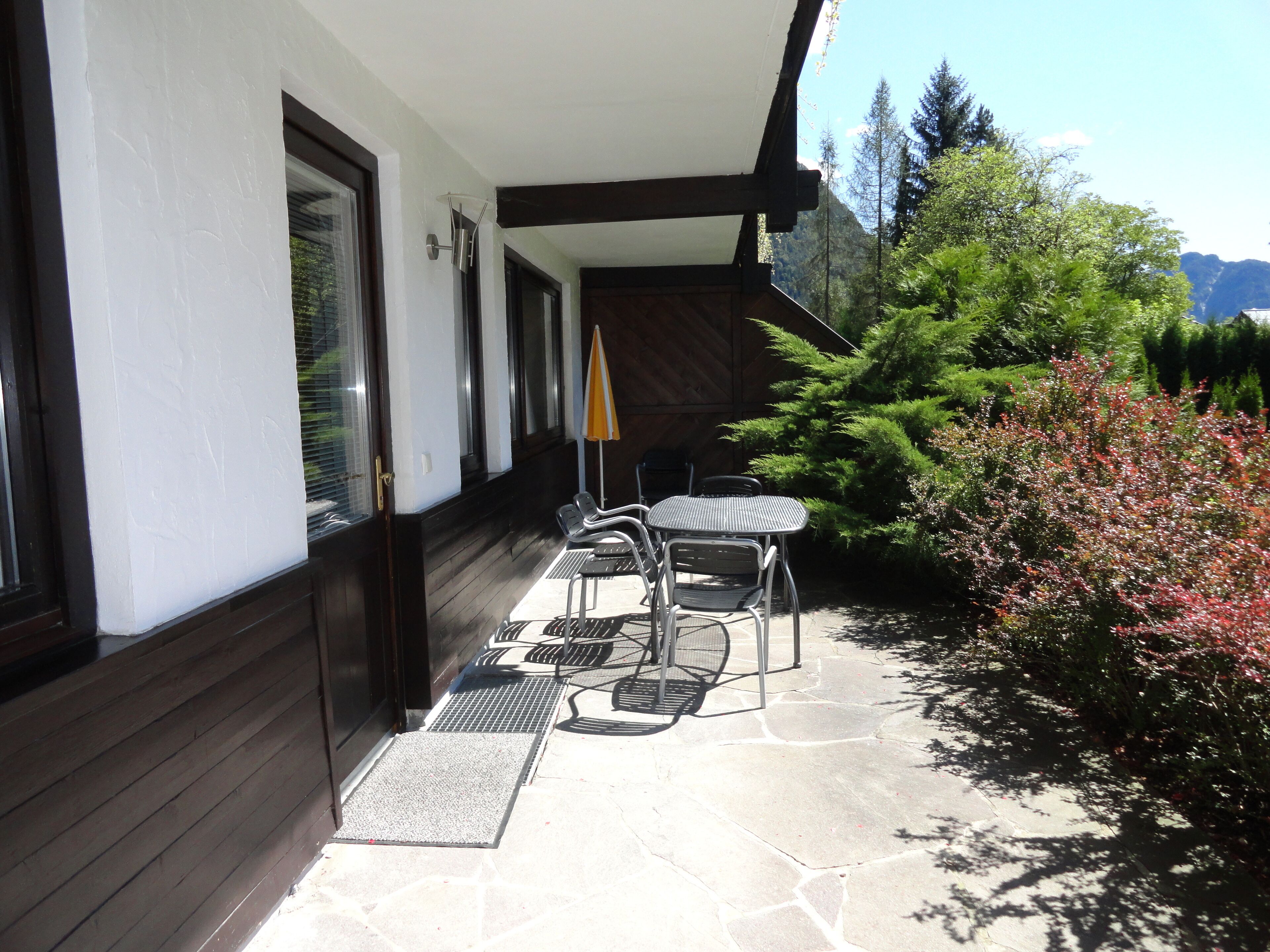 apartment, kitchen, mountain view | terrace/patio