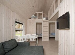 Luxury Cottage, 2 Bedrooms, Private Bathroom | Living area