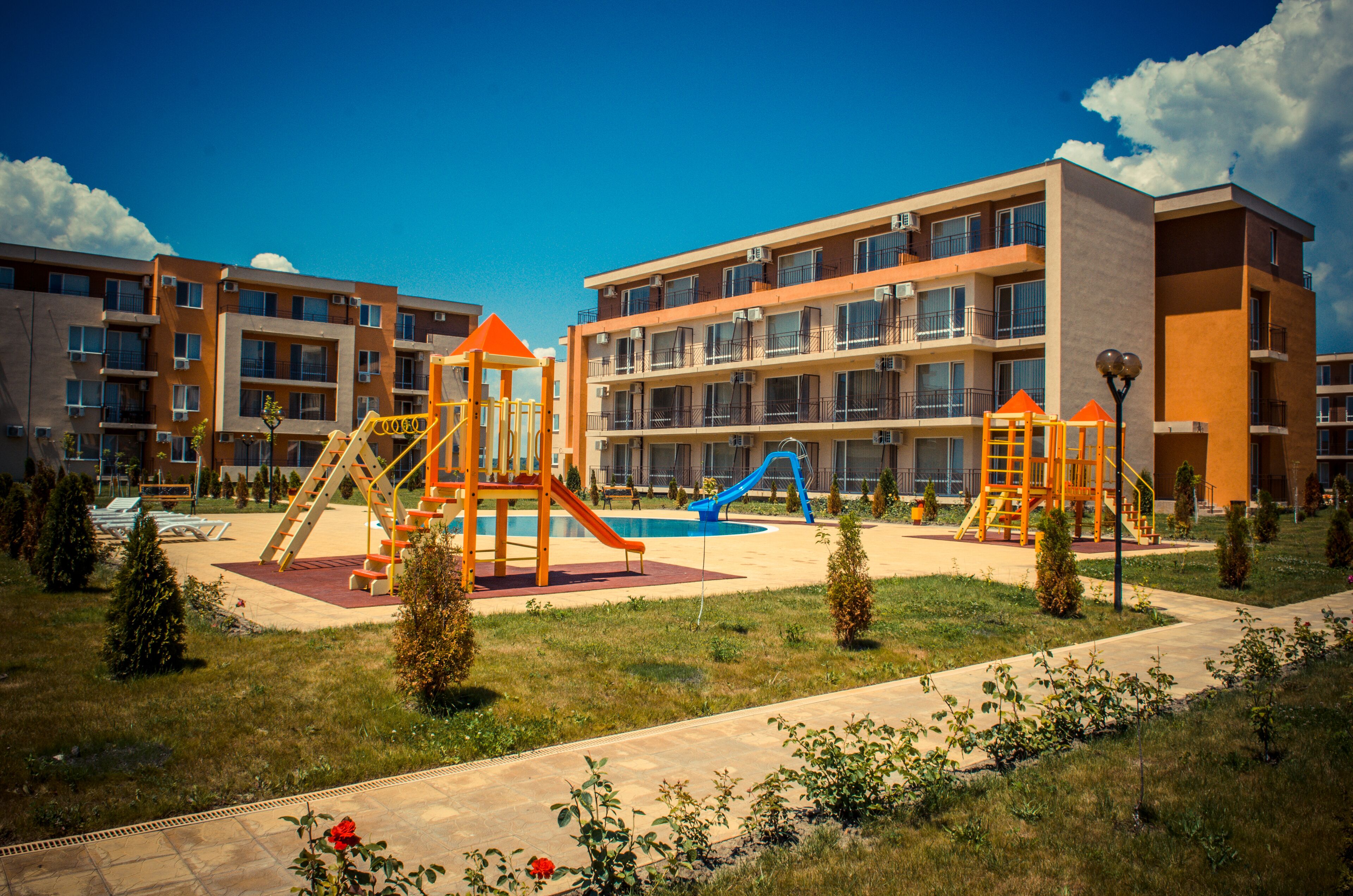 Children’s play area – outdoor