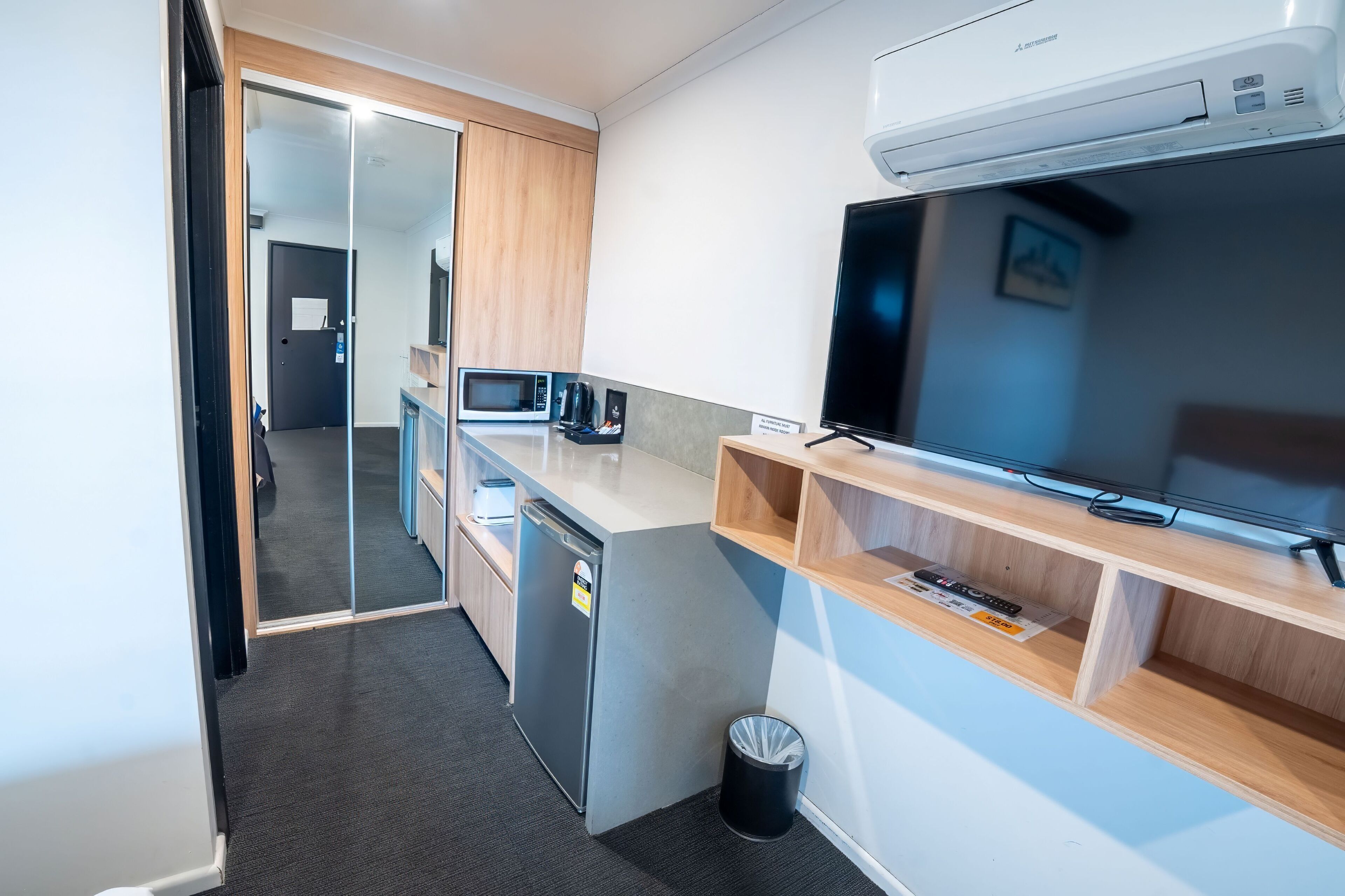 superior king room | 1 bedroom, individually decorated, individually furnished