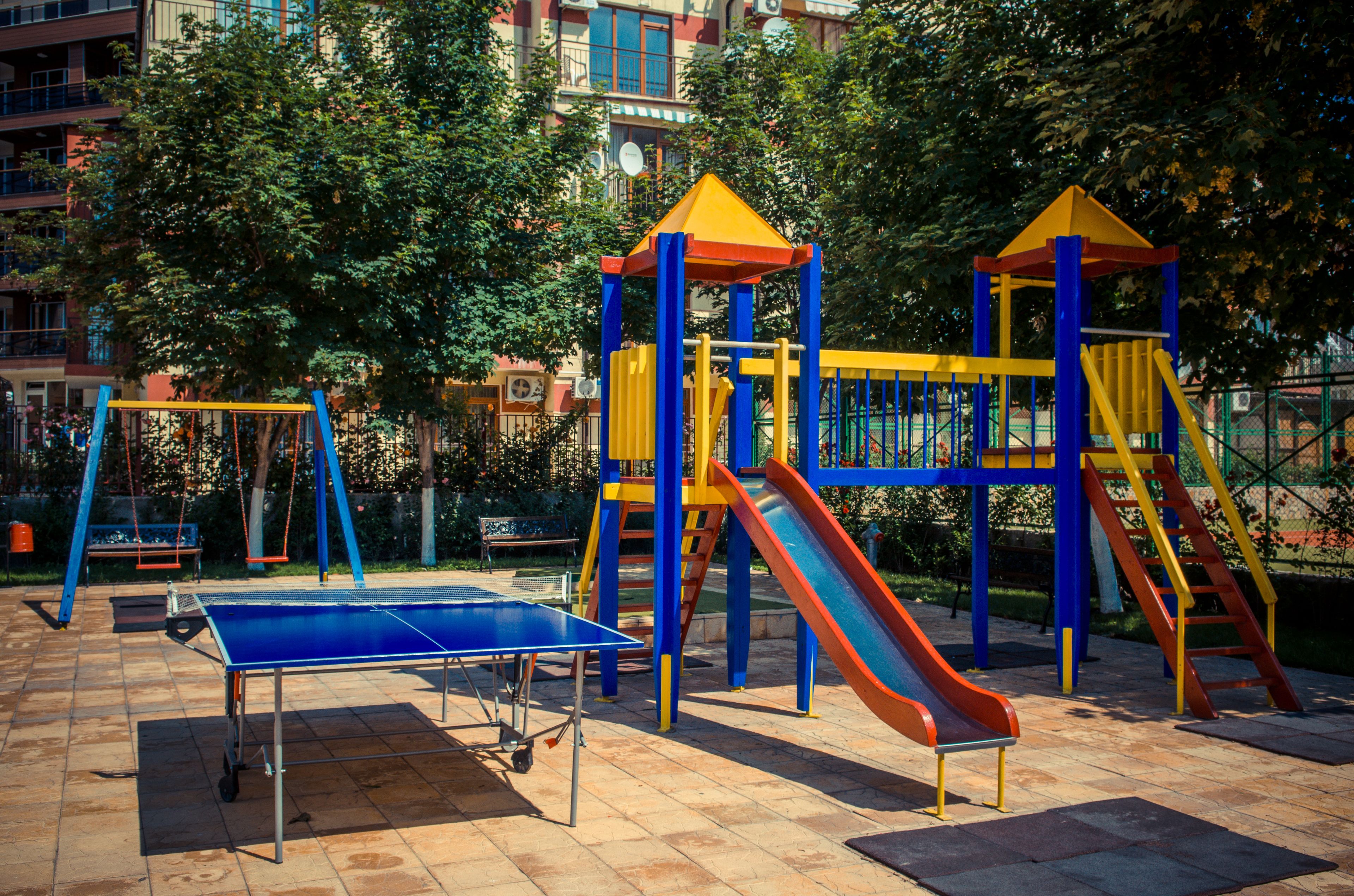 children’s play area – outdoor