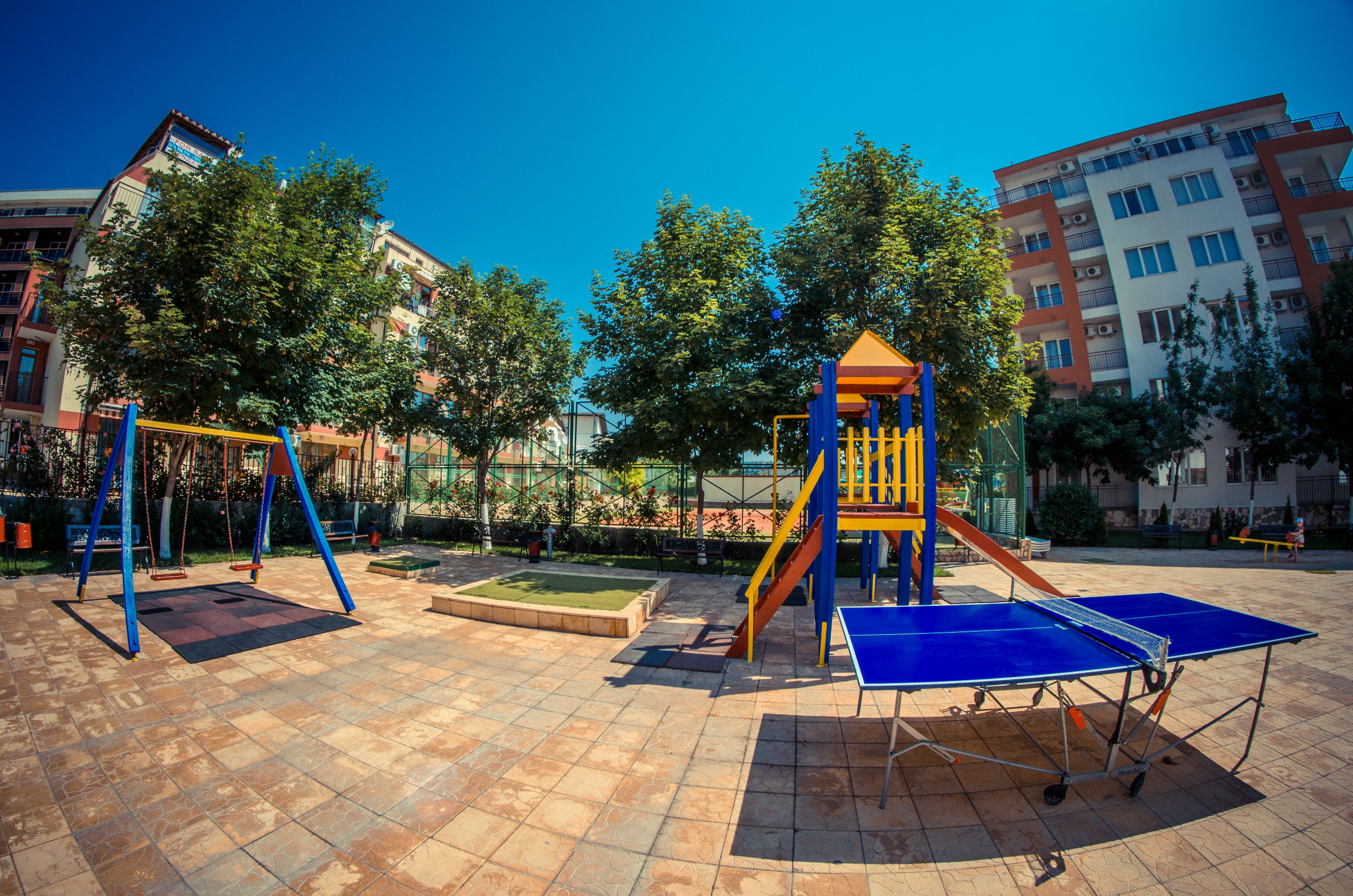 children’s play area – outdoor