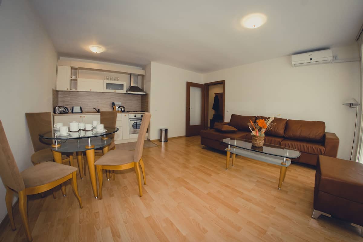 apartment, 2 bedrooms (free wifi & parking) | living area | 24-inch led tv with digital channels, tv