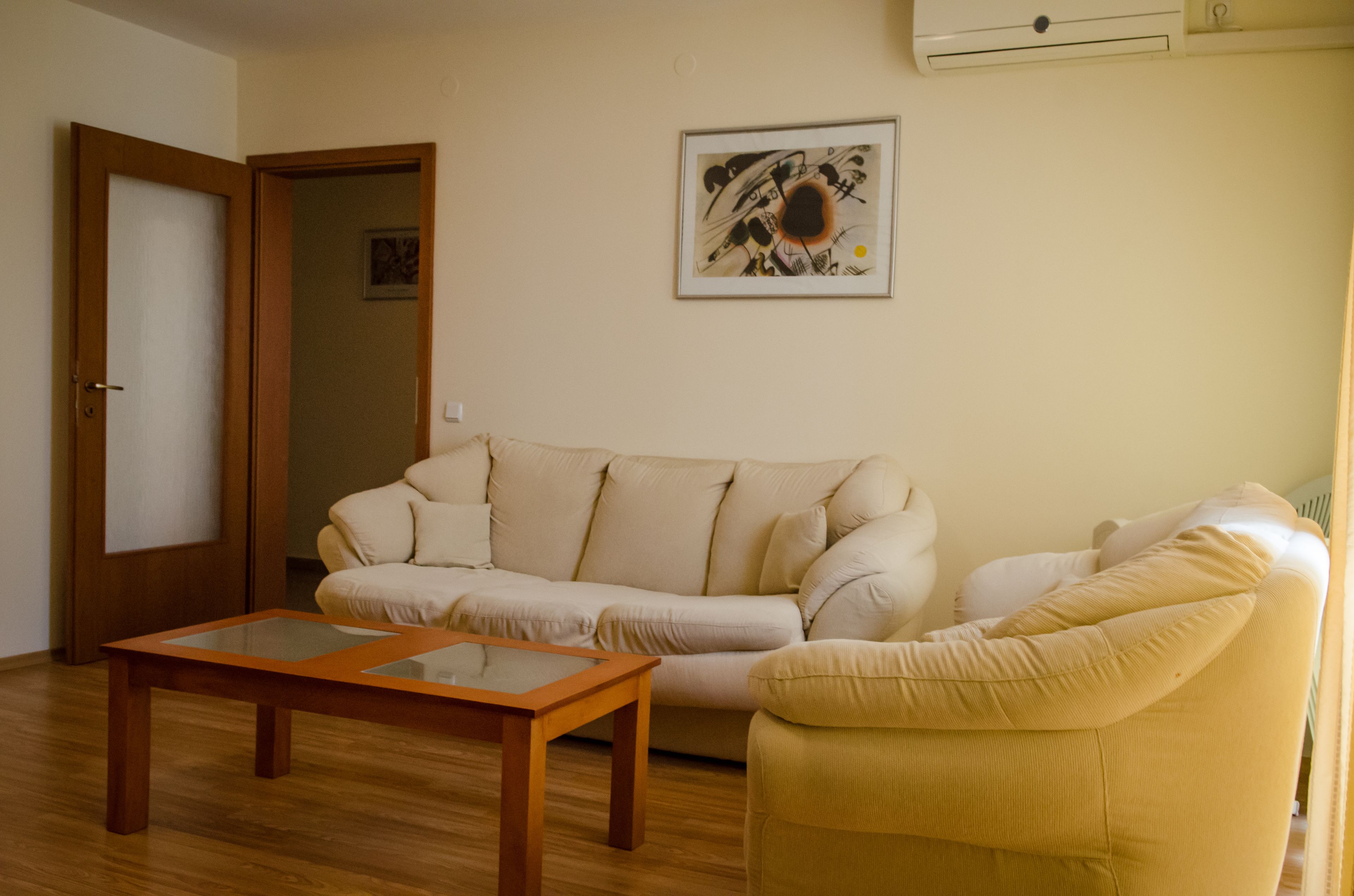 iron/ironing board, cots/infant beds, rollaway beds, bed sheets