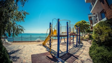 Außen-Kinderspielplatz