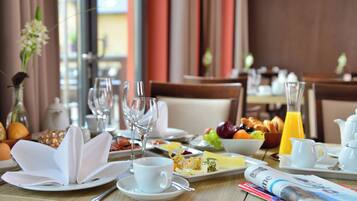 Breakfast buffet