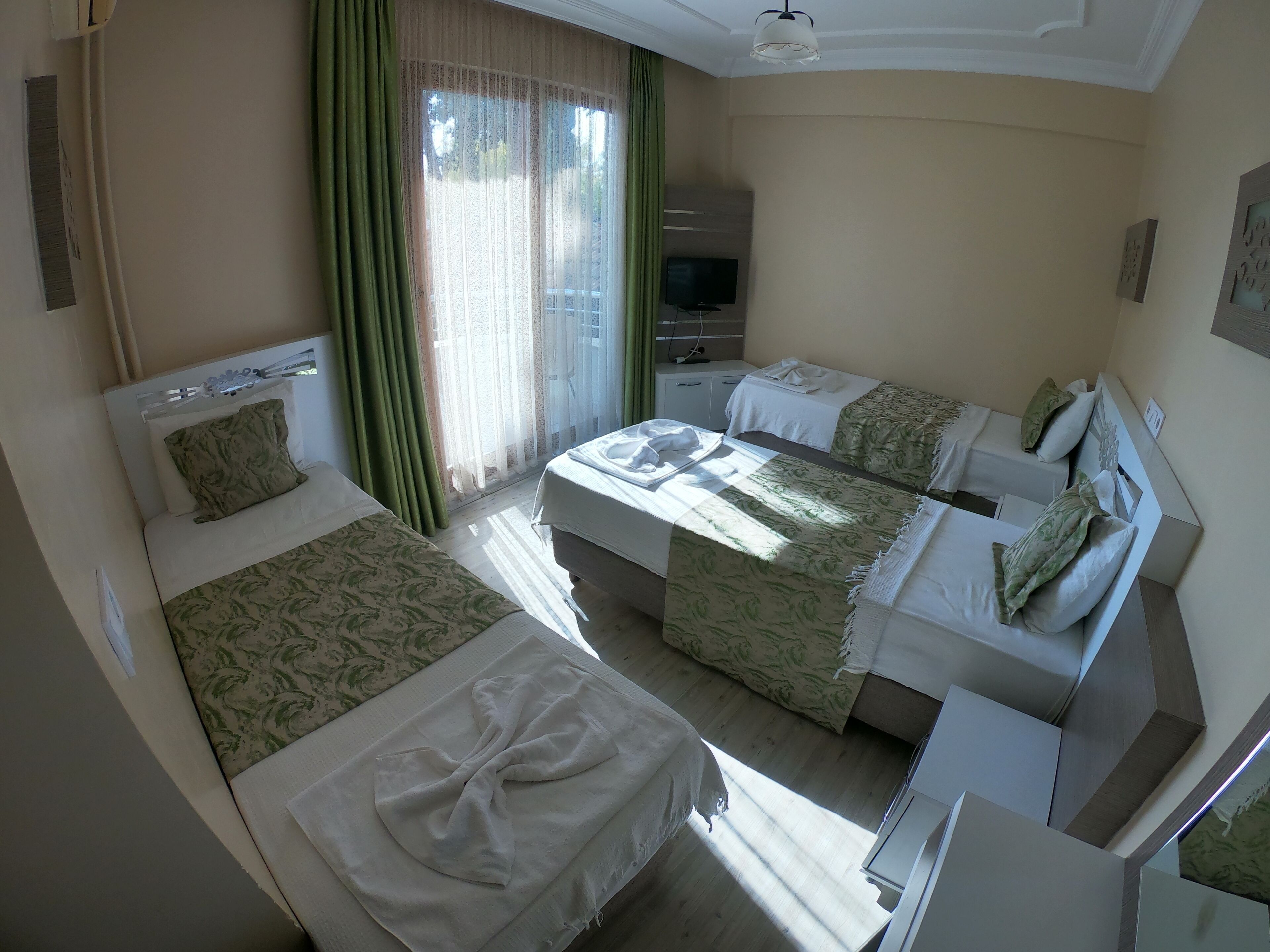 standard triple room | in-room safe, soundproofing, free wifi, bed sheets