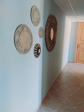 Interior entrance - Ninos on the Beach (Corfu)