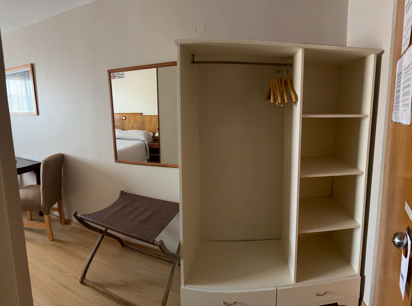 1 bedroom, in-room safe, individually decorated, individually furnished