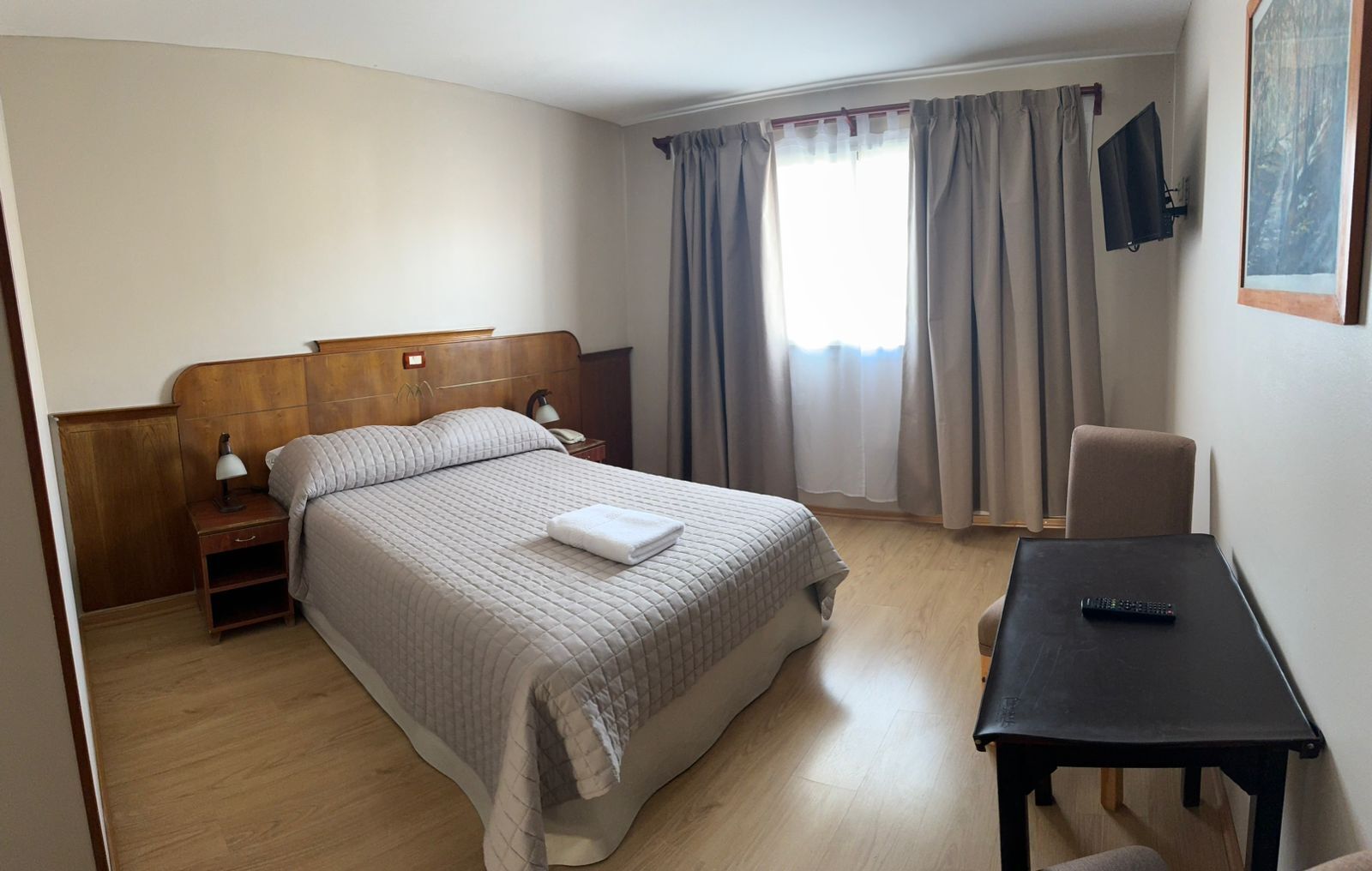 standard double room | 1 bedroom, in-room safe, individually decorated, individually furnished