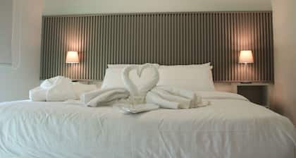 Times Square Suite Hotel