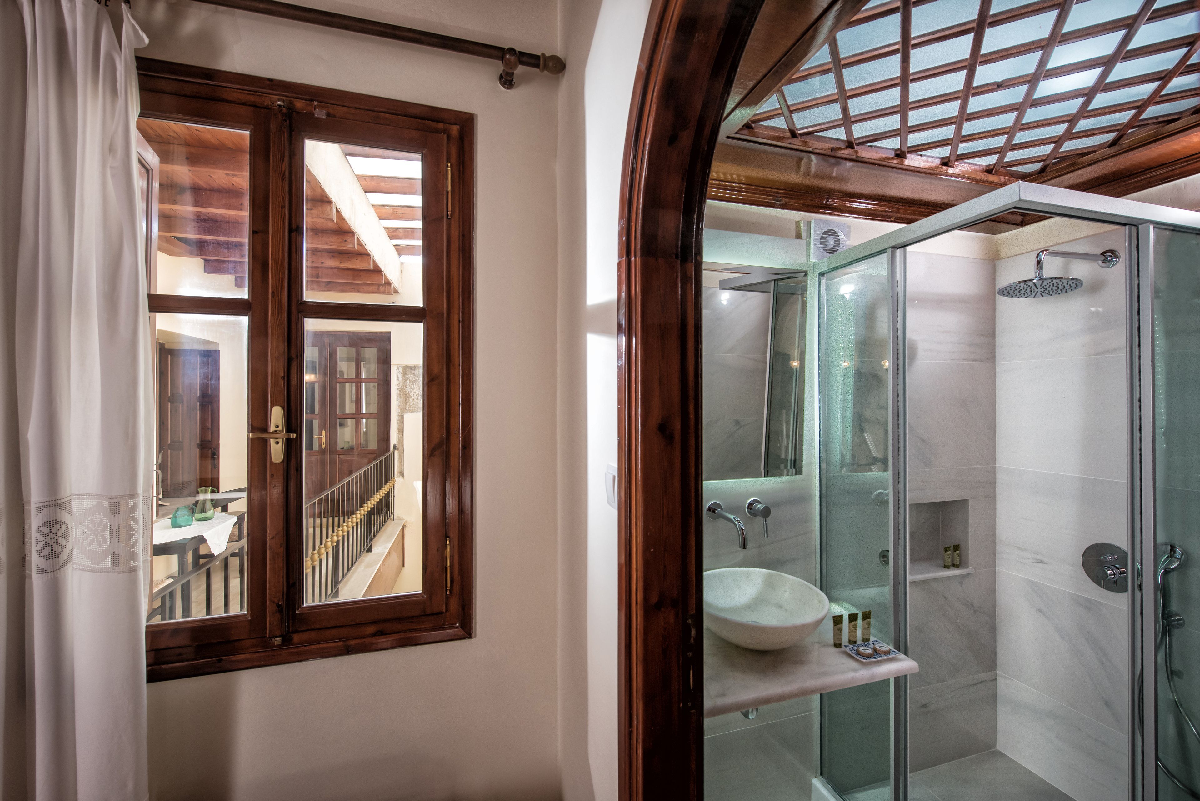 standard suite, 1 double or 2 single beds | premium bedding, down duvets, select comfort beds, minibar