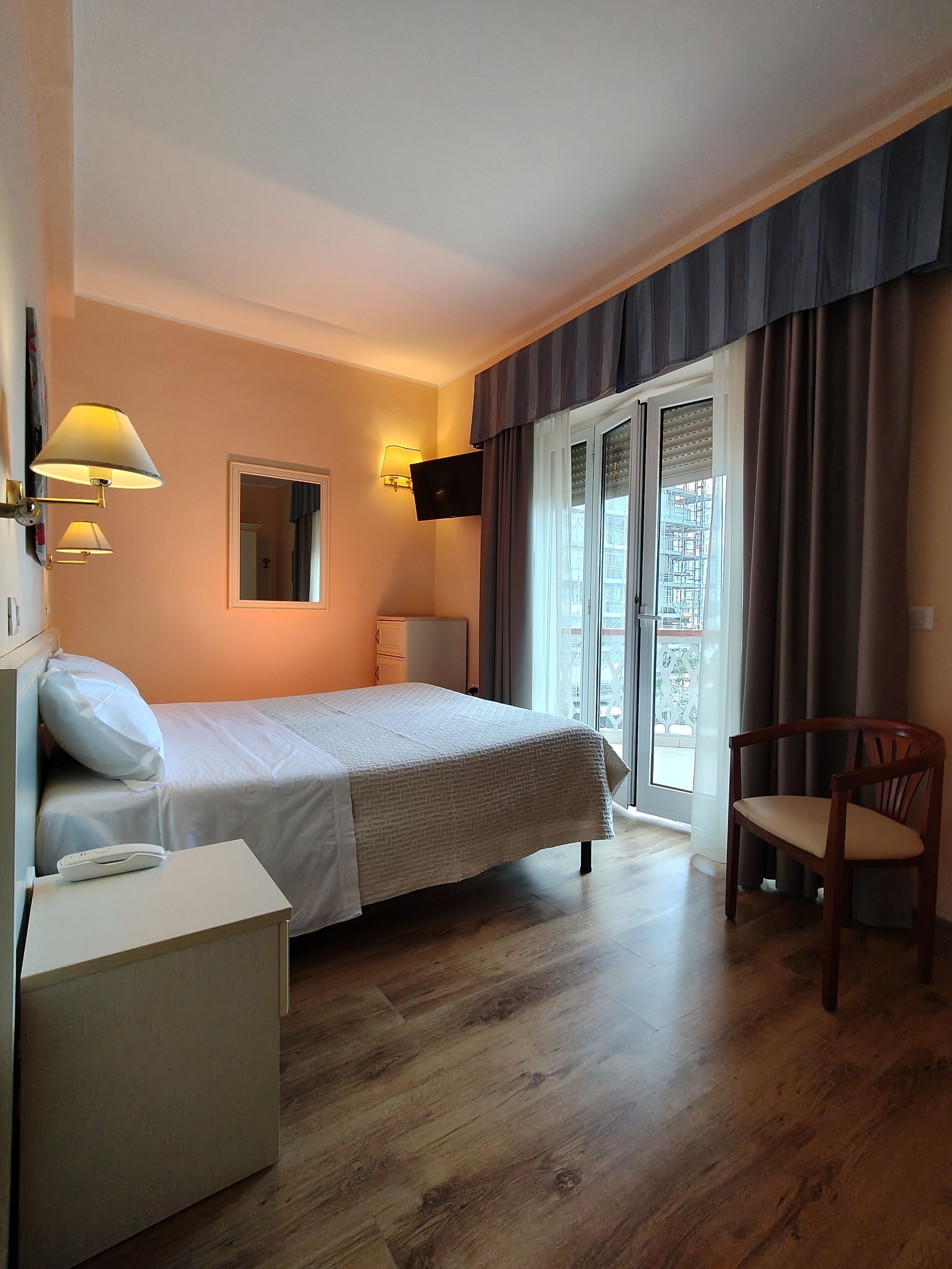 Comfort Double Room, Balcony, Garden View | Minibar, in-room safe, desk, cribs (surcharge)