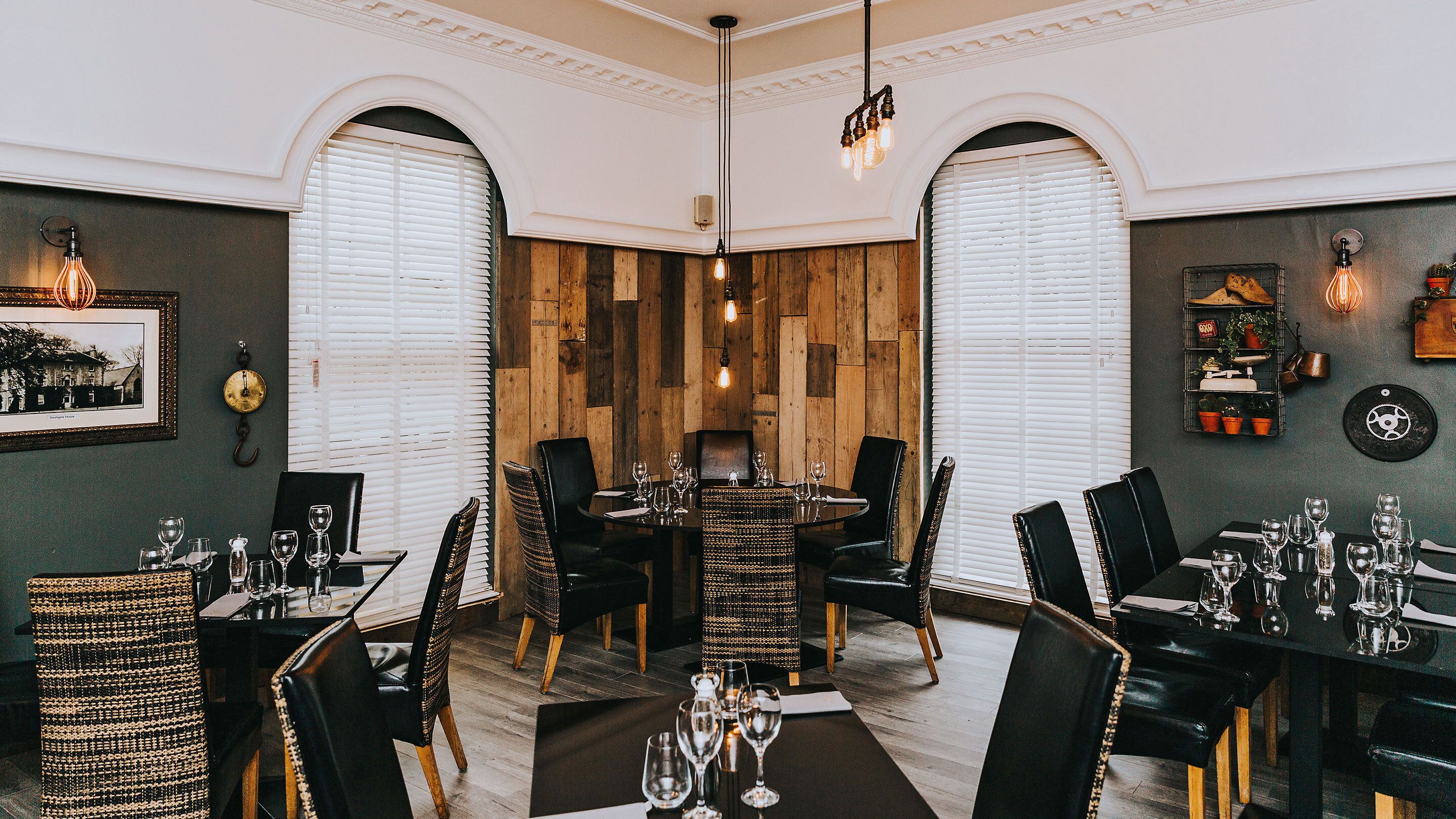 lunch and dinner served, british cuisine