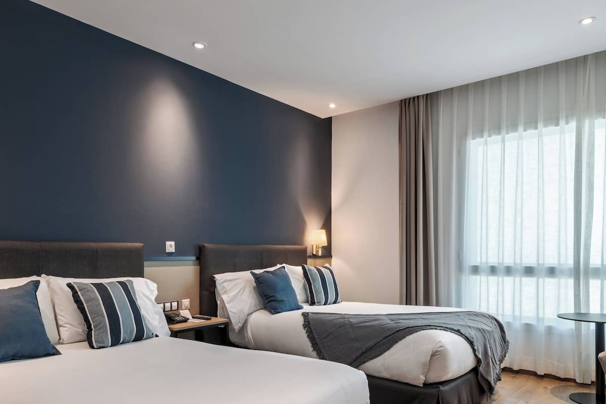 Chambre Standard, 2 lits une place | 1 chambre, literie de qualité supérieure, minibar