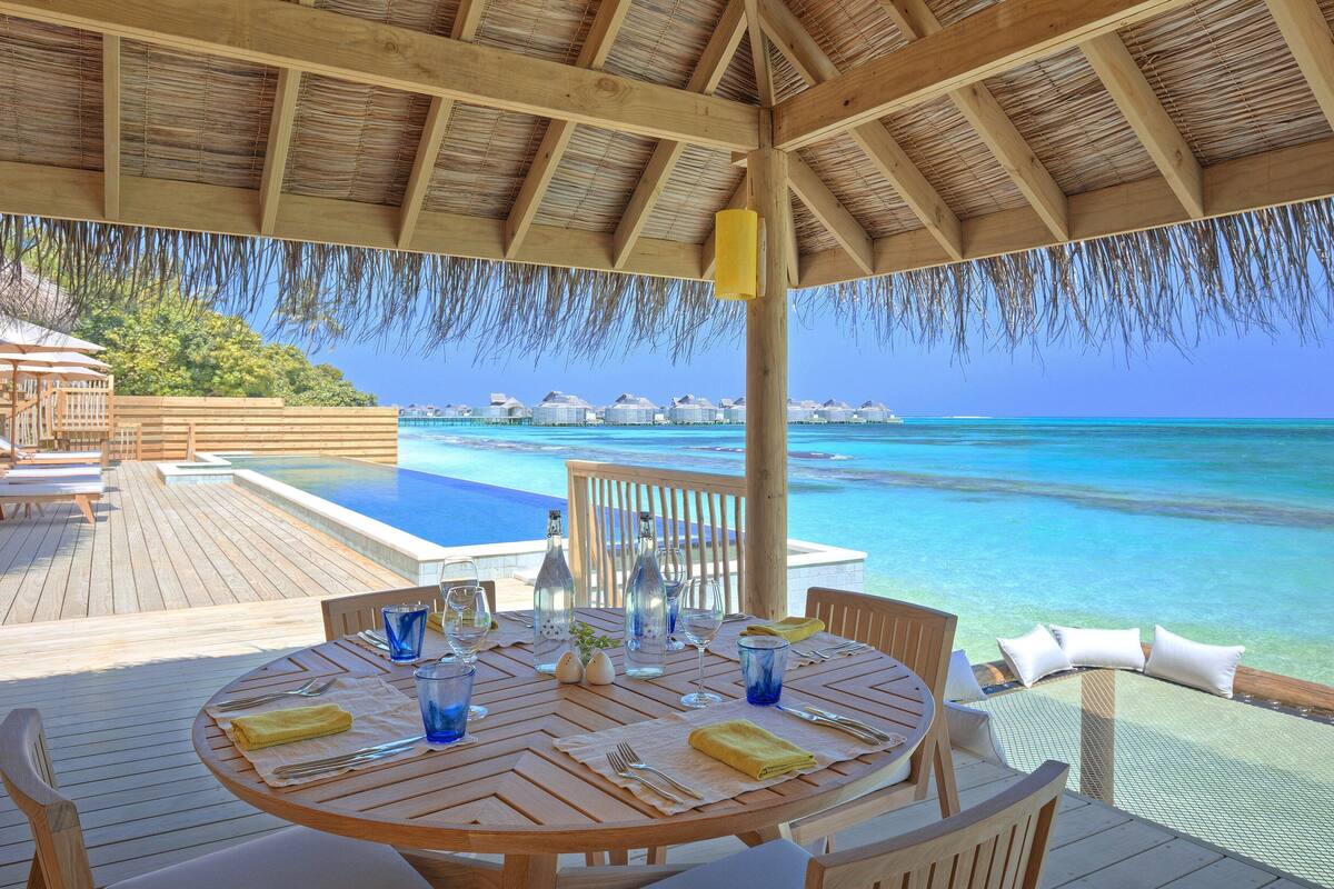 egyptian cotton sheets, premium bedding, pillow-top beds, minibar