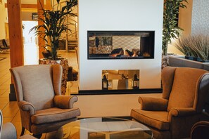 Middag serveres, britiske retter