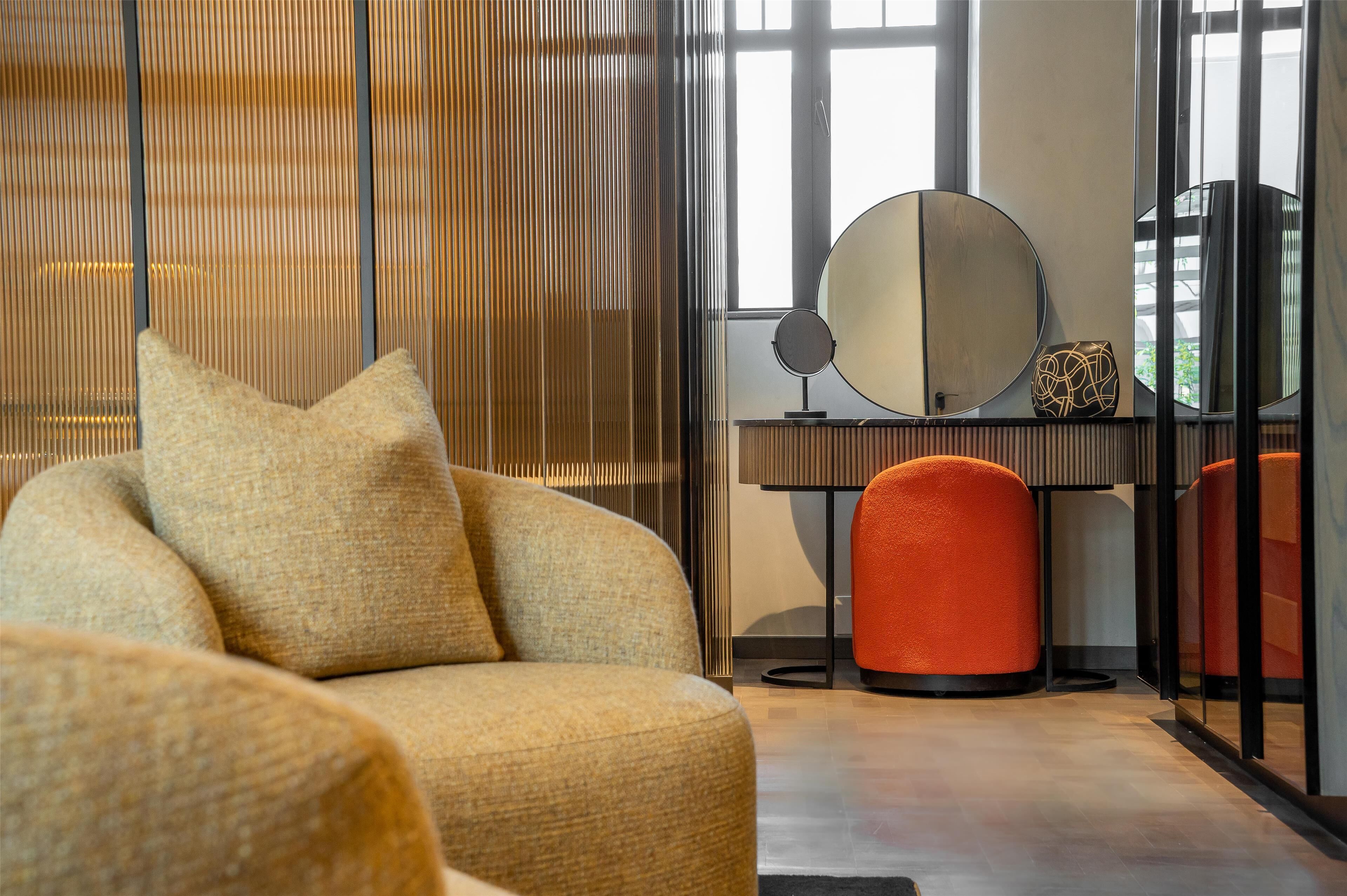 1 bedroom, egyptian cotton sheets, premium bedding, down duvets