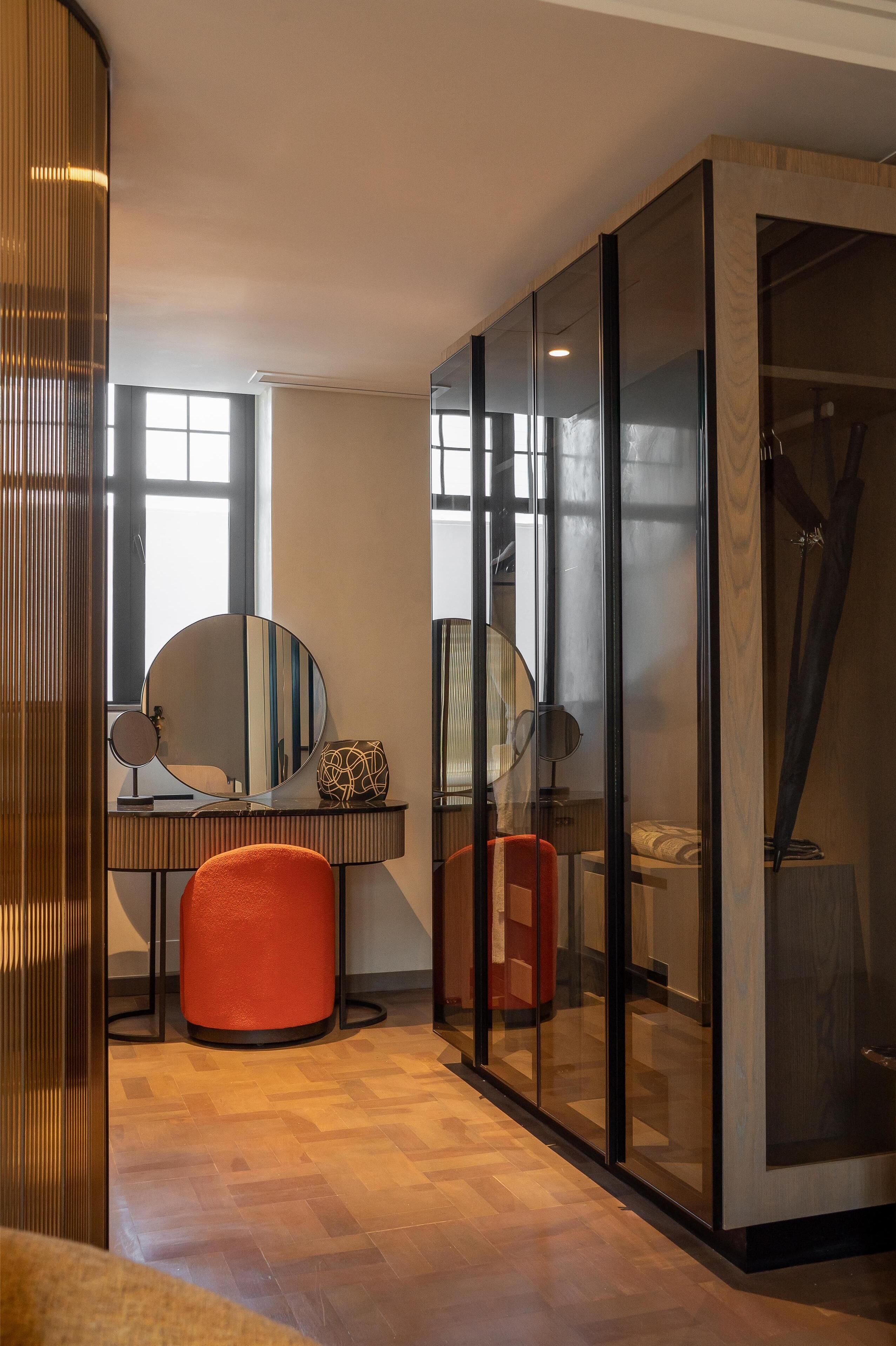 1 bedroom, egyptian cotton sheets, premium bedding, down duvets