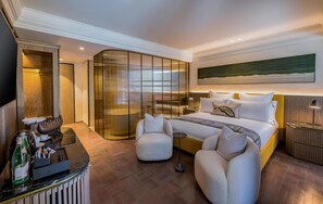 1 bedroom, Egyptian cotton sheets, premium bedding, down duvets - Park Hyatt Johannesburg (Johannesburg)