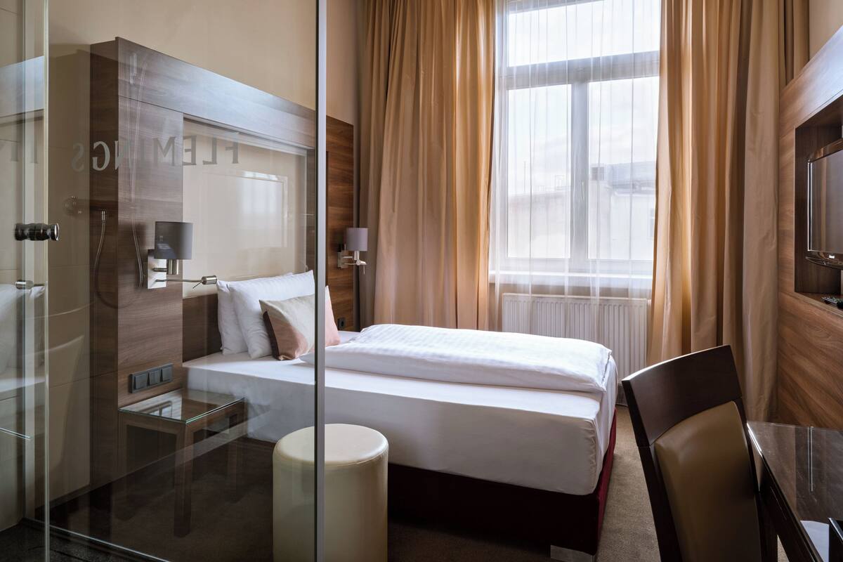 Superior Single Room, 1 Twin Bed | Hypo-allergenic bedding available, in-room safe, desk, blackout drapes