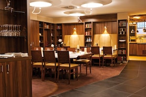 Café da manhã, almoço e jantar; culinária italiana