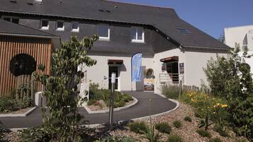 Enceinte de lâhĂ©bergement