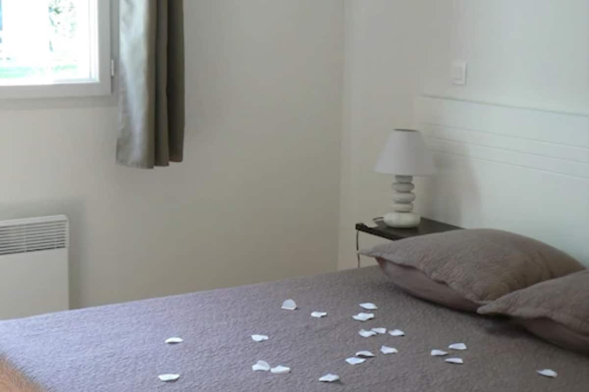 Individually decorated, soundproofing, free WiFi