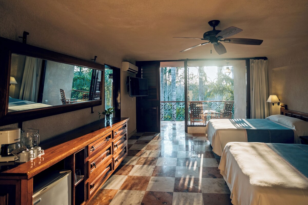 Superior Suite, 2 Double Beds | Park view