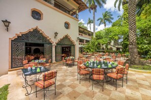 Free daily cooked-to-order breakfast - The Lodge at Chichen Itza (Chichen Itza)