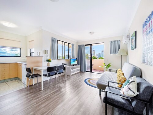 Mermaid Beach Park View Resort