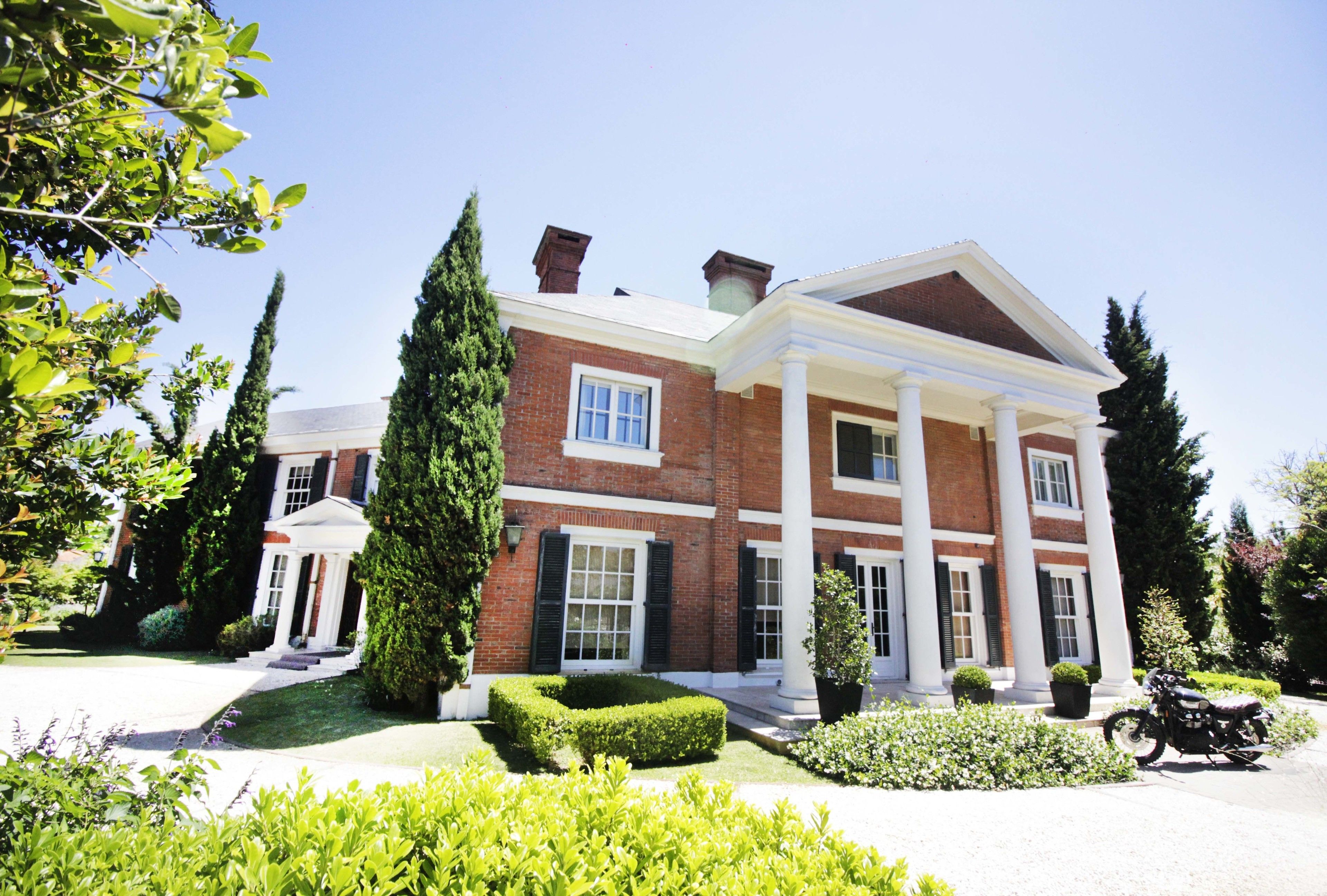 Mặt tiền nơi lưu trú