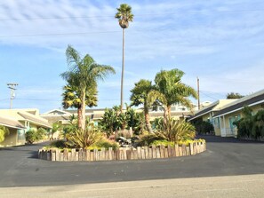 Exterior - Beach Bungalow Inn and Suites (Morro Bay)