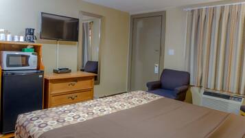 1 bedroom, desk, iron/ironing board, free WiFi