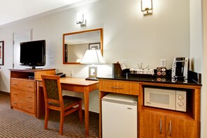 Skrivebord, arbejdsområde til bærbare computere, strygejern/strygebræt