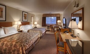 Escritorio y espacio para trabajar con laptop