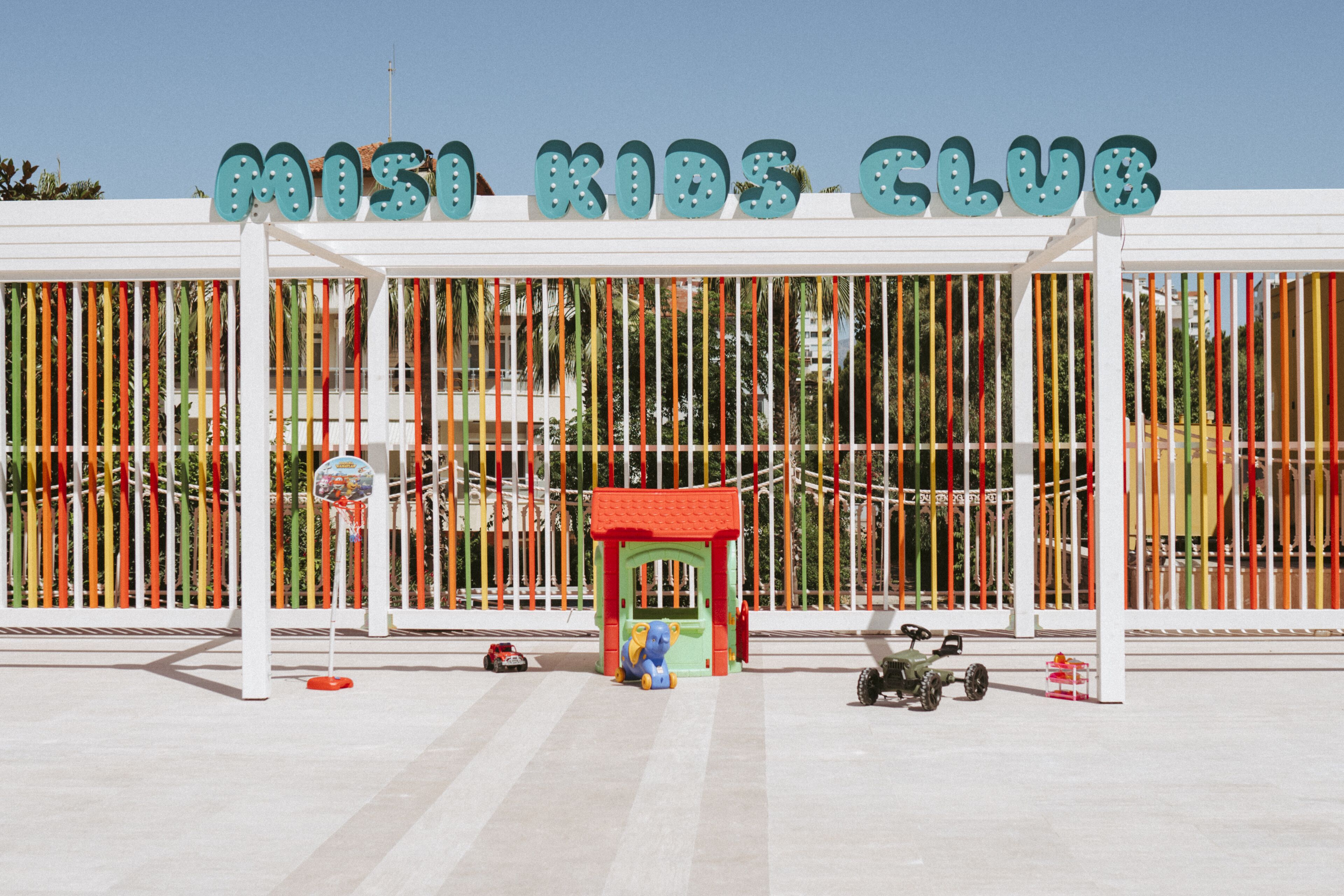 children’s play area – outdoor