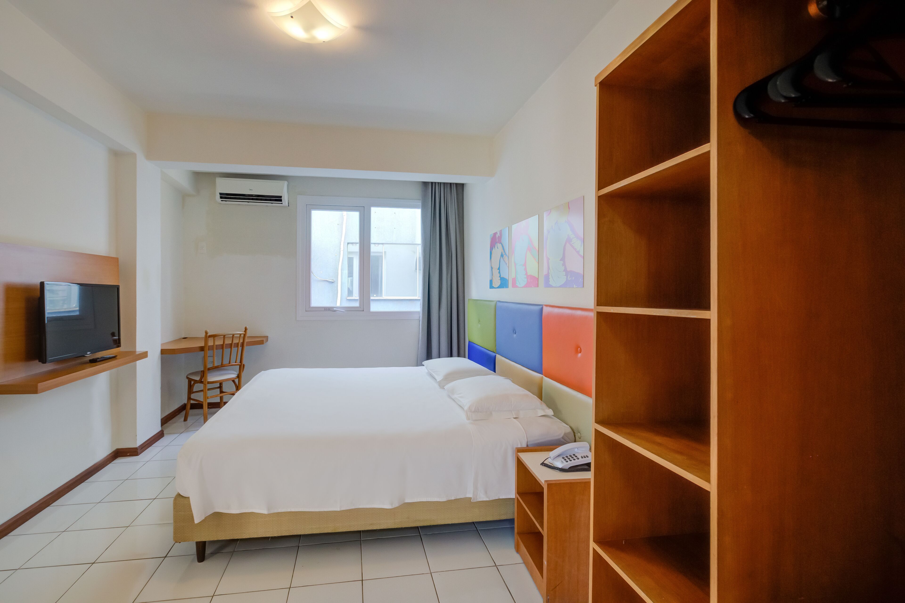 family apartment | minibar, desk, free wifi, bed sheets