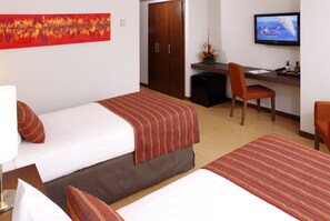 In-room safe, desk, soundproofing, free WiFi