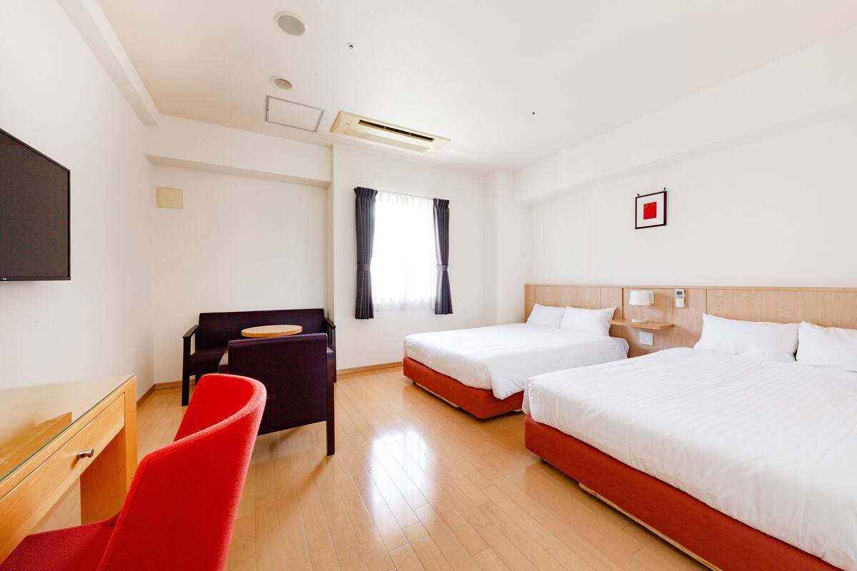 In-room safe, desk, WiFi (free), individually decorated