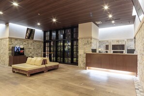 Lobby - The Onefive Osaka Midosuji (Osaka)