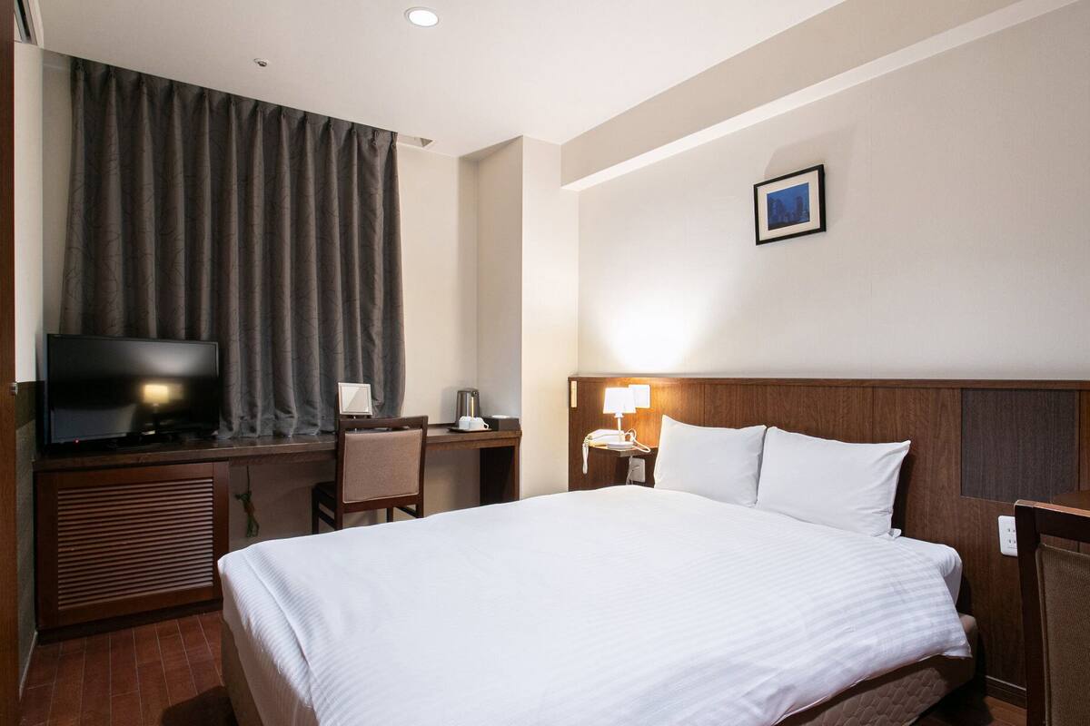 โต๊ะทำงาน, Wi-Fi ฟรี, ผ้าปูที่นอน