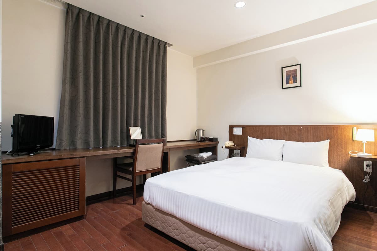 Standaard tweepersoonskamer, 1 tweepersoonsbed, niet-roken | Een bureau, gratis wifi, beddengoed