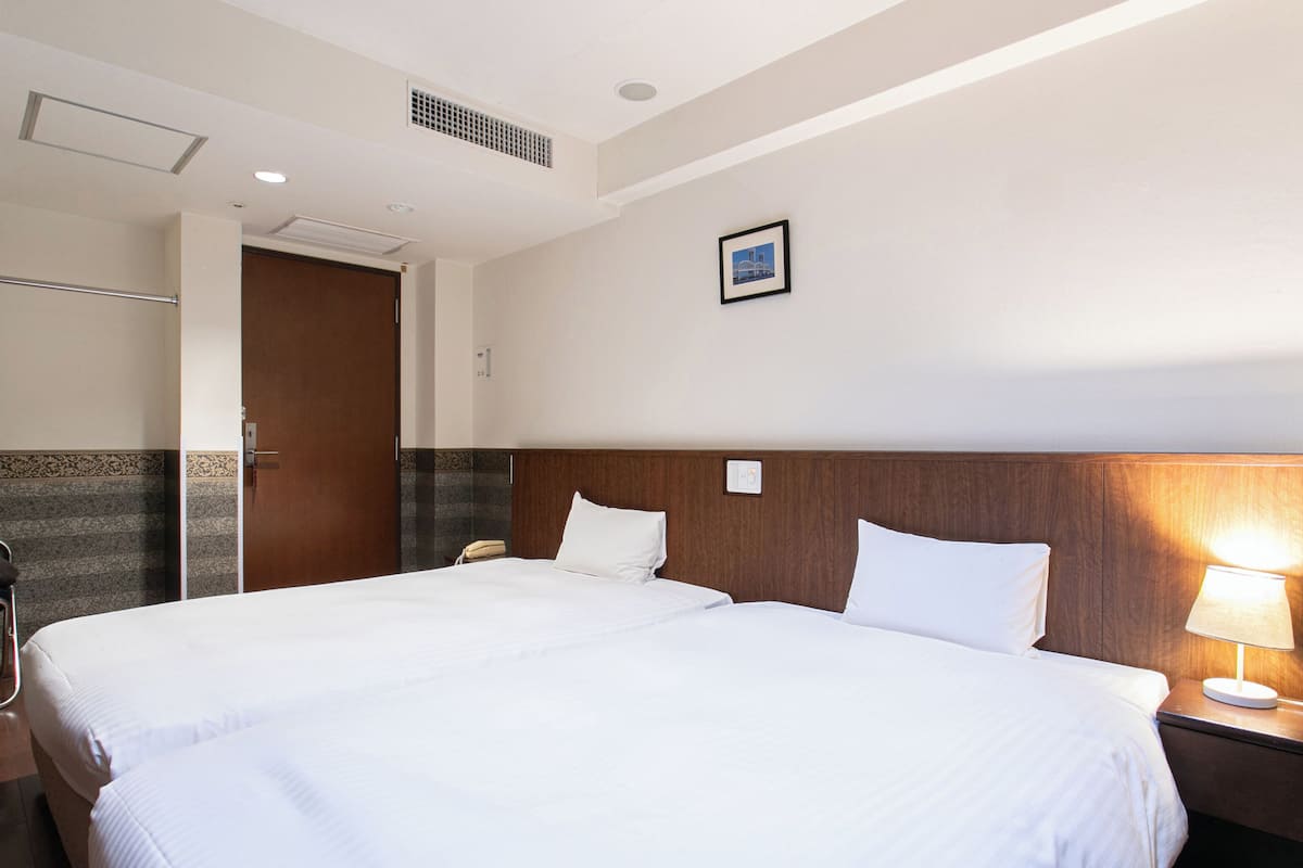 Twin kamer, niet-roken (Hollywood Twin) | Een bureau, gratis wifi, beddengoed